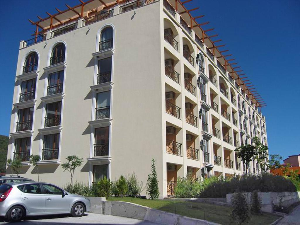 Gt Villa Astoria Apartments Elenite Εξωτερικό φωτογραφία